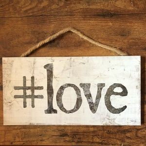 Distressed Love Wall Decor Sign 💕